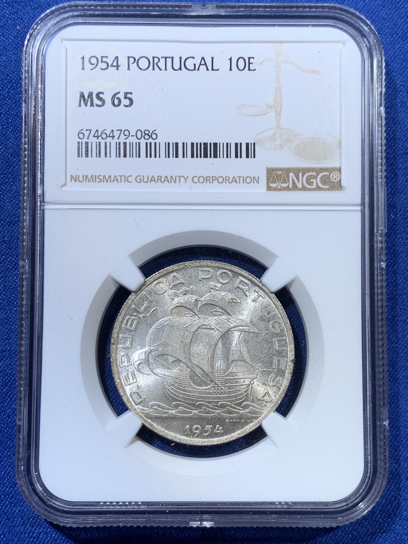 《竞宝斋》第313场 周日，周一 2场连拍 （全场包邮） NGC MS65 葡萄牙1954年大帆船10埃斯库多银币