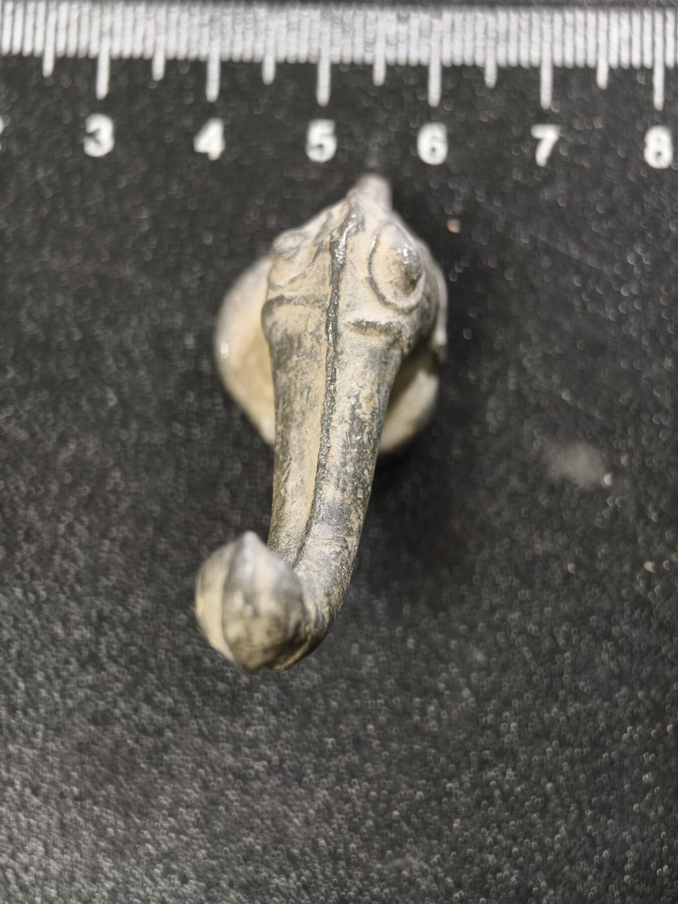 九期新疆小崔一丝路币杂件工艺品徽章拍卖 老铅制大象