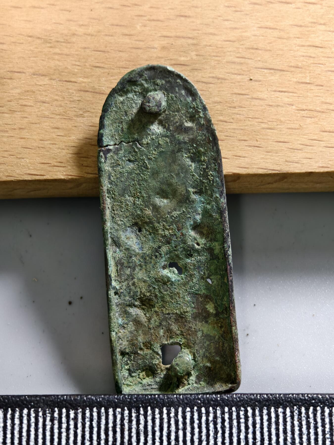 九期新疆小崔一丝路币杂件工艺品徽章拍卖 溜金老饰品