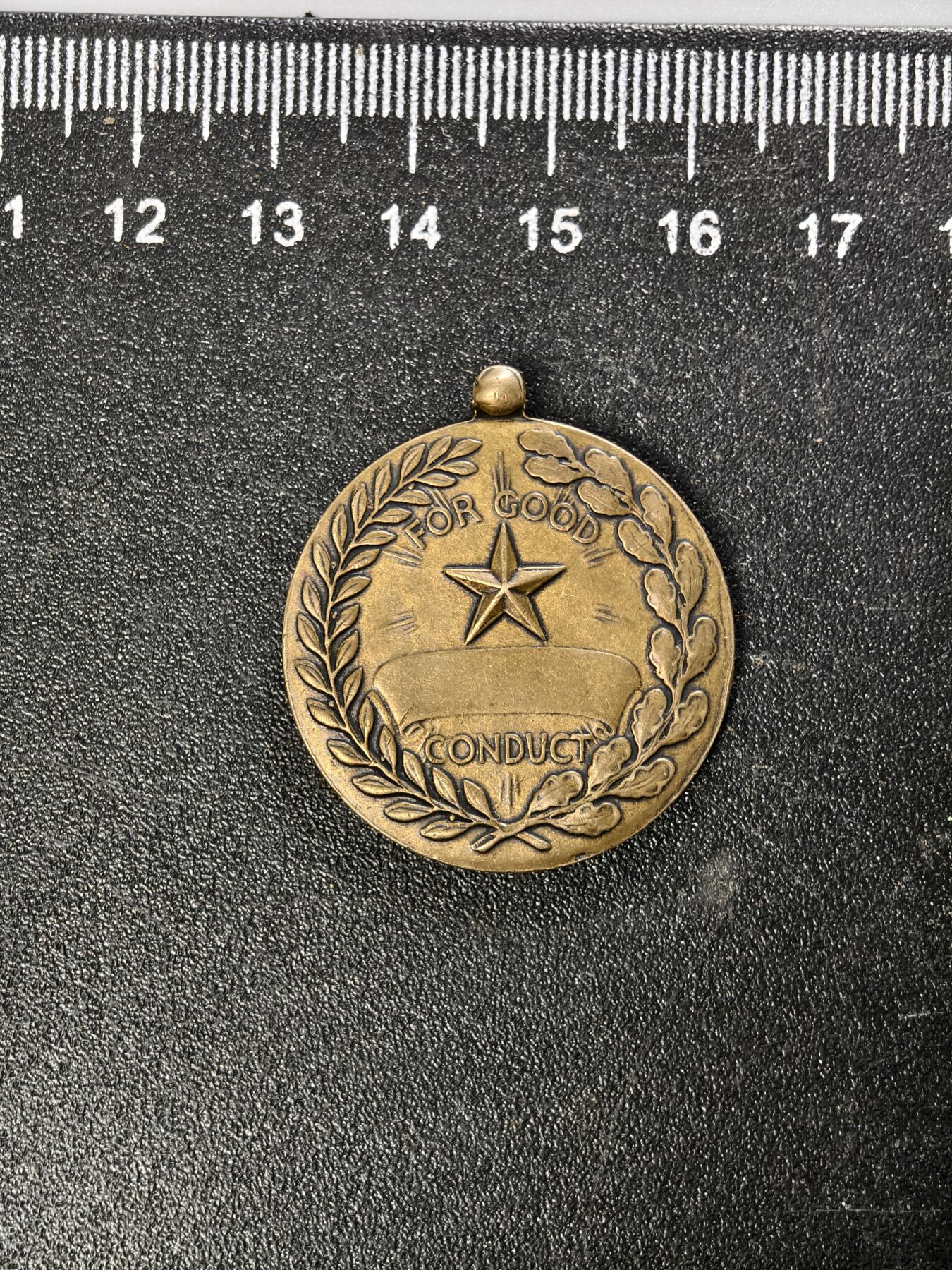 九期新疆小崔一丝路币杂件工艺品徽章拍卖 纪念章