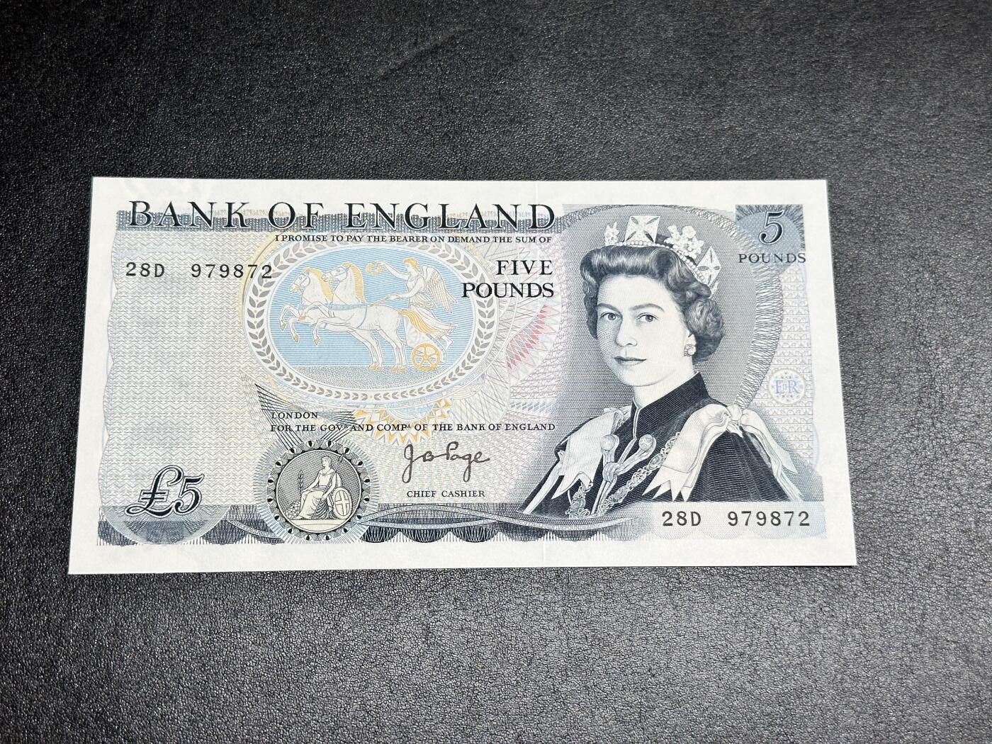 《外钞收藏家》第四百二十一期 英国D序列5镑 全新