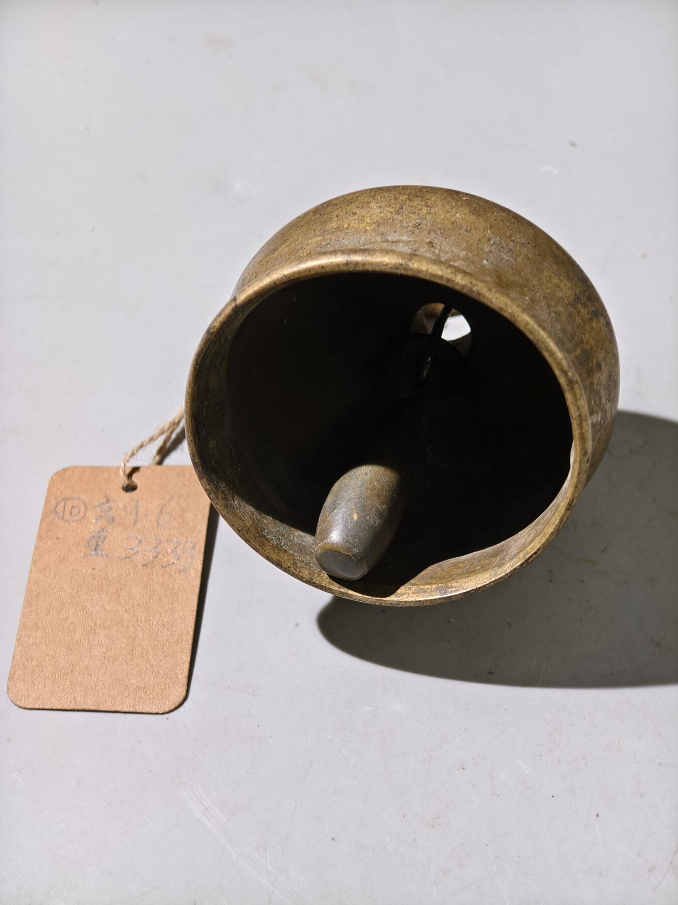 九期新疆小崔一丝路币杂件工艺品徽章拍卖 少数民族地区铜器