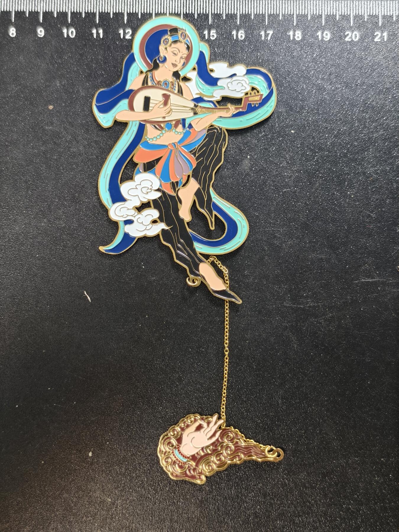 九期新疆小崔一丝路币杂件工艺品徽章拍卖 新疆自治区博物馆文创品