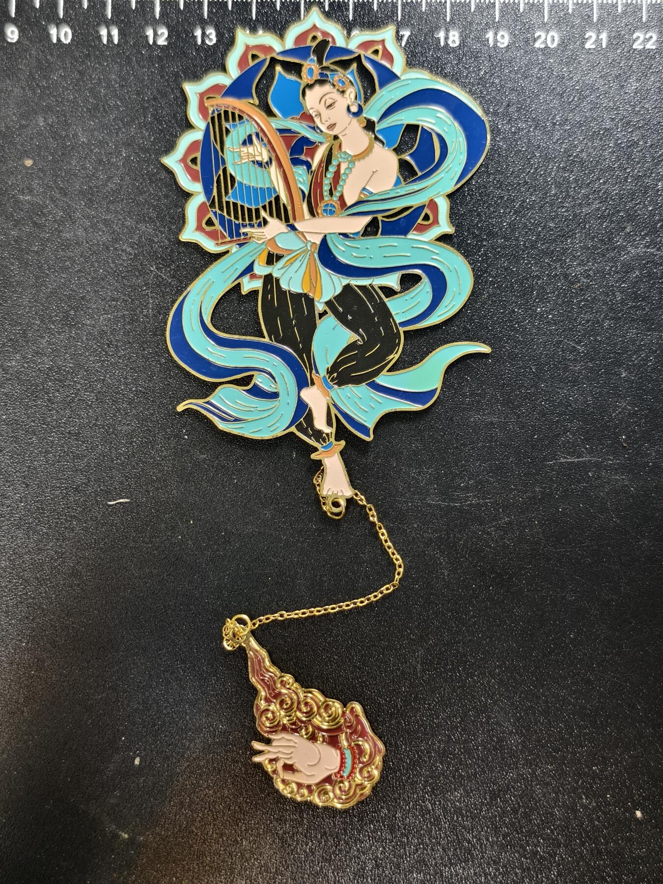 九期新疆小崔一丝路币杂件工艺品徽章拍卖 新疆自治区博物馆文创品