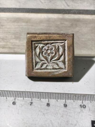 九期新疆小崔一丝路币杂件工艺品徽章拍卖 - 少数民族地区金银饰品打制铜模具