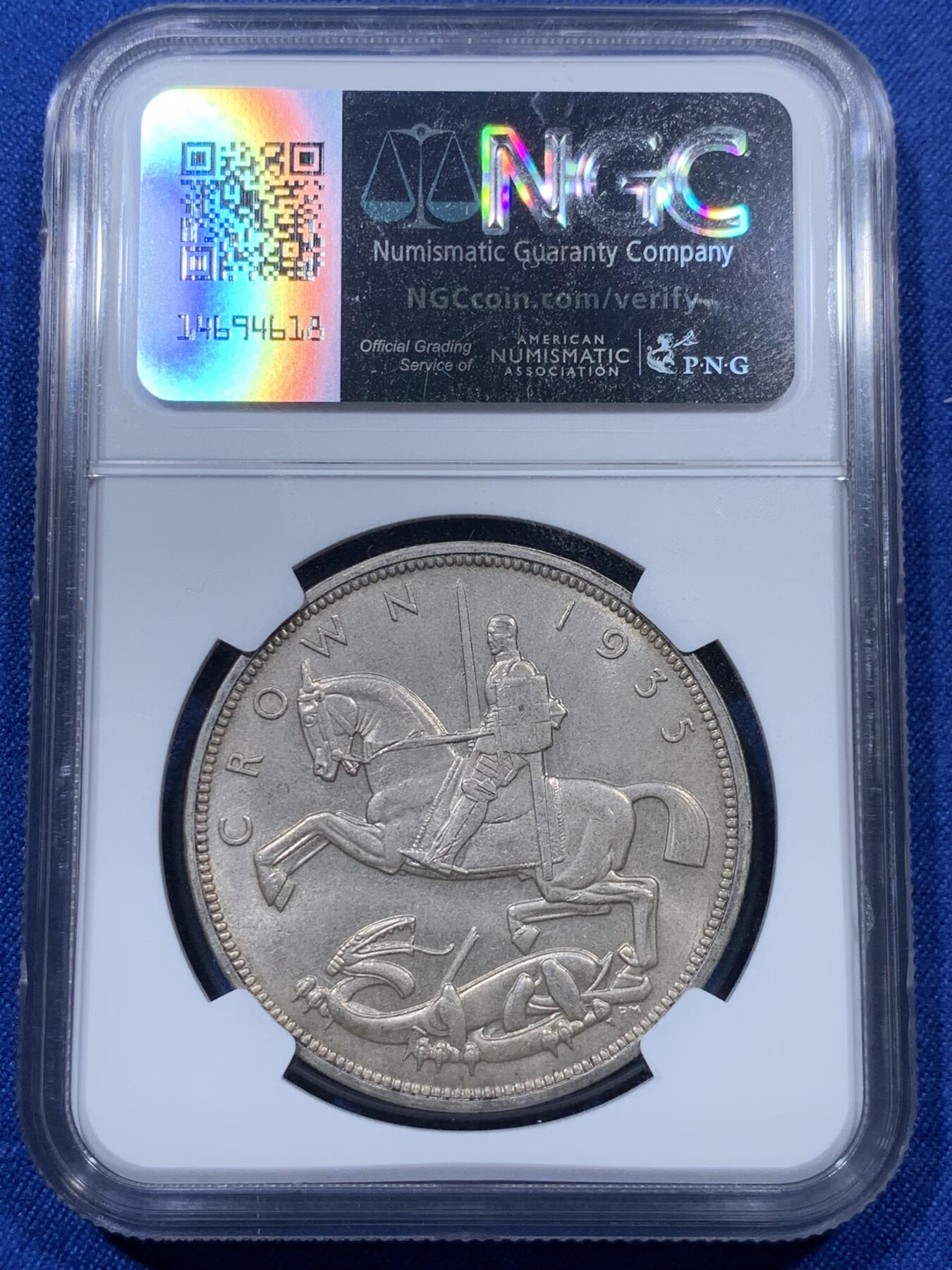 《竞宝斋》第313场 周日，周一 2场连拍 （全场包邮） NGC MS64 英国1935年乔治五世木马剑克朗银币 经典品种，黄油转光，好状态。