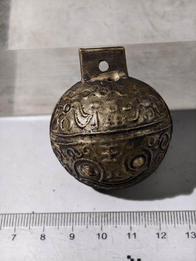 九期新疆小崔一丝路币杂件工艺品徽章拍卖 - 铜铃铛