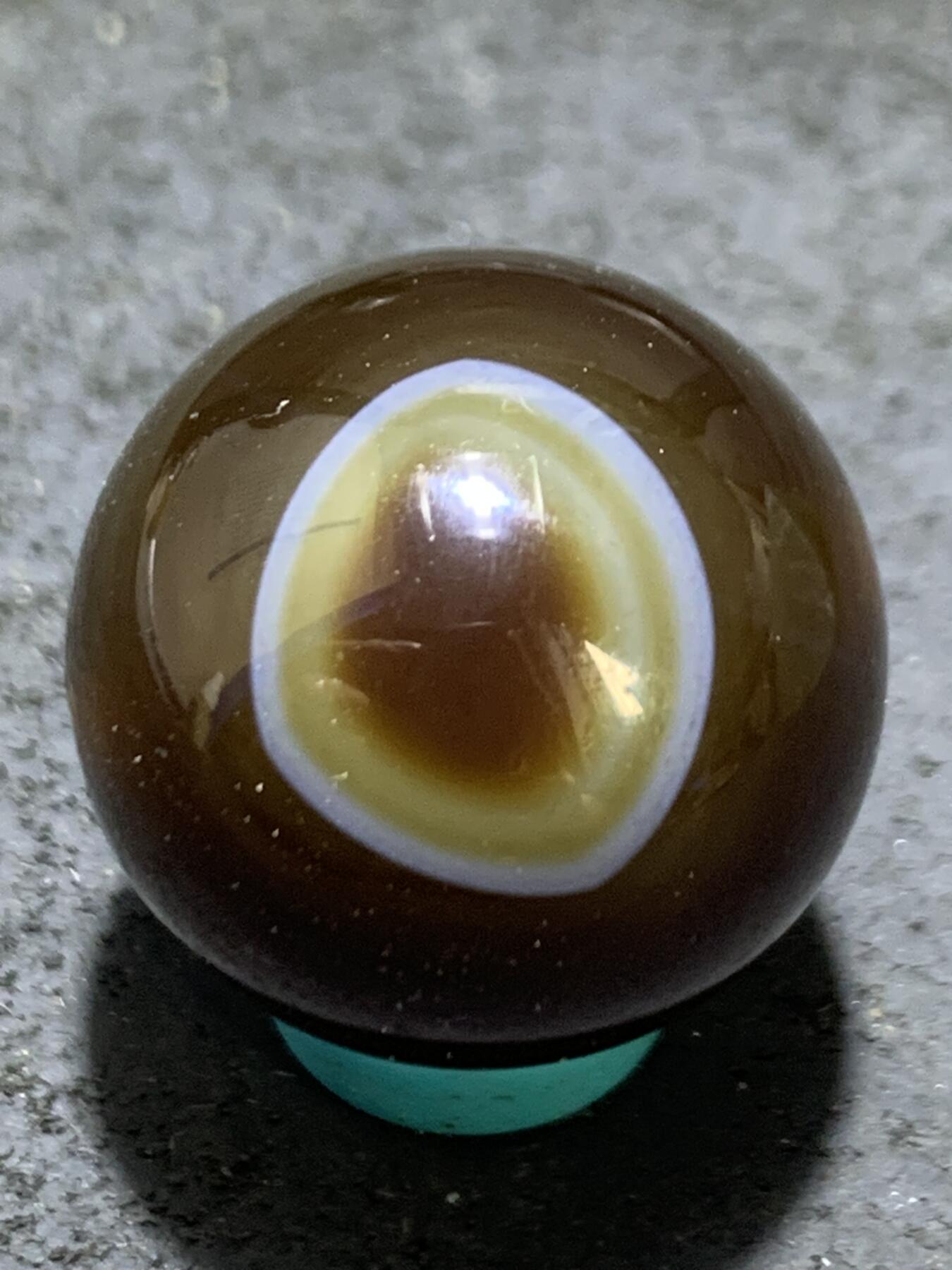 精美天眼高玉化缠丝玛瑙2.1圆珠一颗，