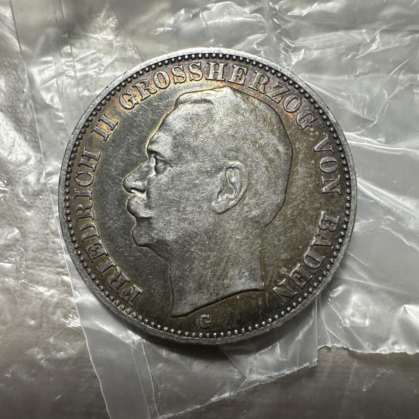 精美外币，中国钱币专场 五彩底光，德国巴登 弗雷德里希二世3马克，1910年，收藏级！