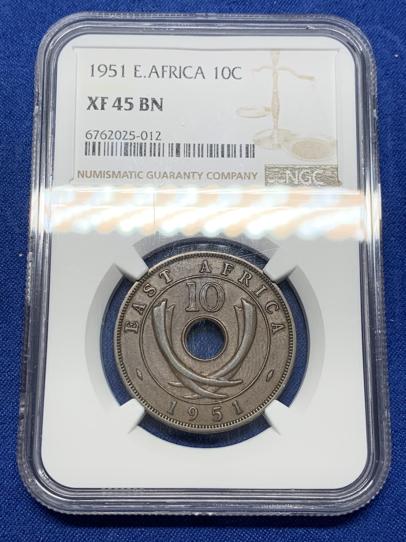 《竞宝斋》第313场 周日，周一 2场连拍 （全场包邮） NGC XF45BN 东非1951年中孔10分大铜币，状态不错。