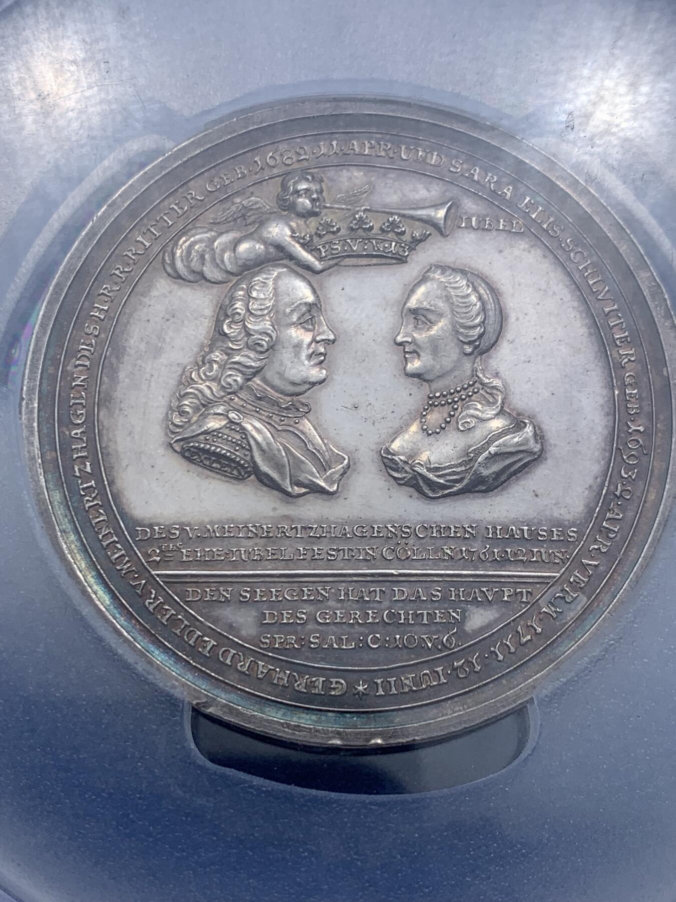《竞宝斋》第313场 周日，周一 2场连拍 （全场包邮） PCGS SP61 德国 1761 迈纳茨哈根与施卢伊特 金婚纪念大银章 雕刻大师厄克斯林作品 极其稀少的品种