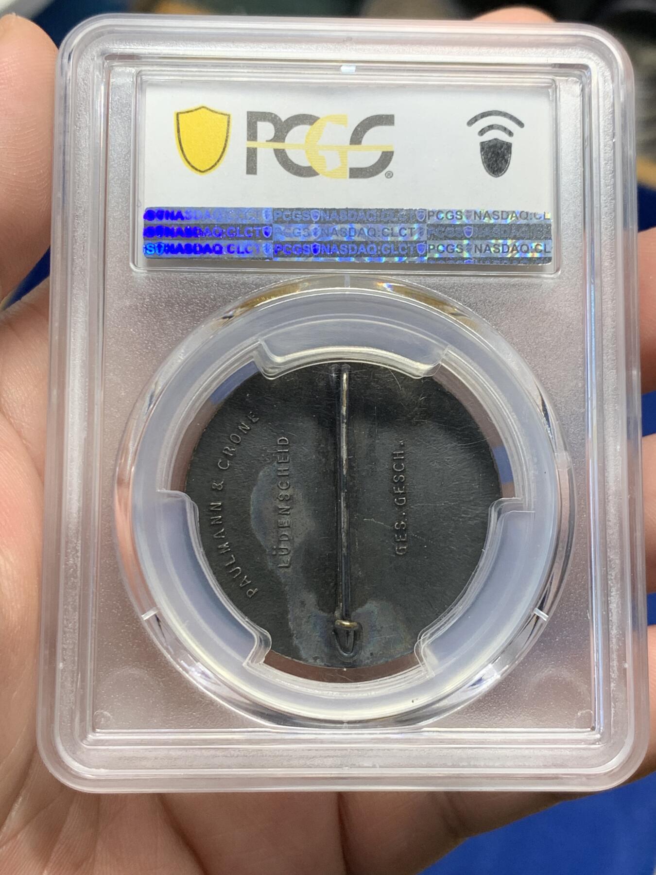 《竞宝斋》第313场 周日，周一 2场连拍 （全场包邮） PCGS SP55 德国1934帝国元首镀银胸章 加厚盒