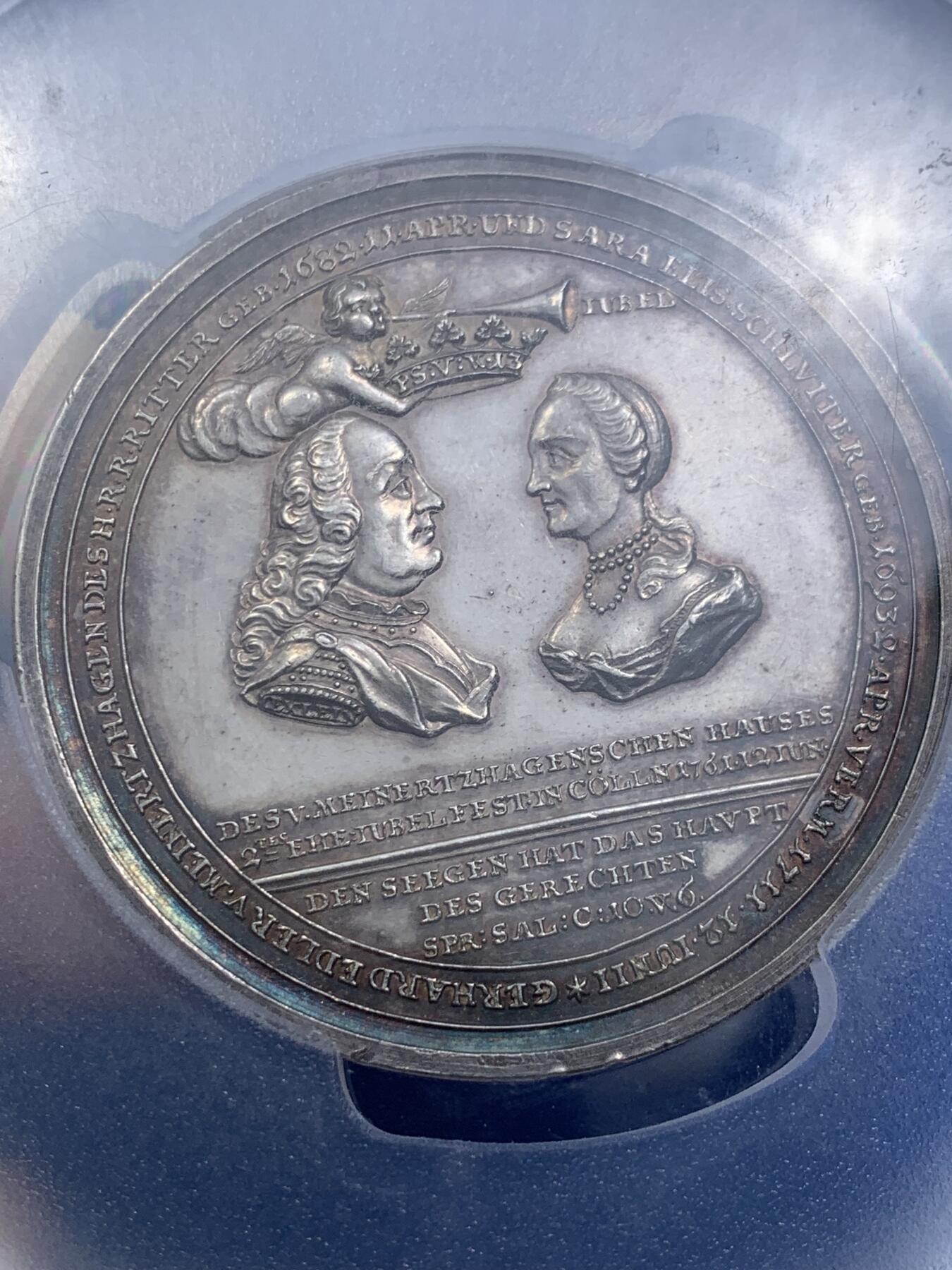 《竞宝斋》第313场 周日，周一 2场连拍 （全场包邮） PCGS SP61 德国 1761 迈纳茨哈根与施卢伊特 金婚纪念大银章 雕刻大师厄克斯林作品 极其稀少的品种