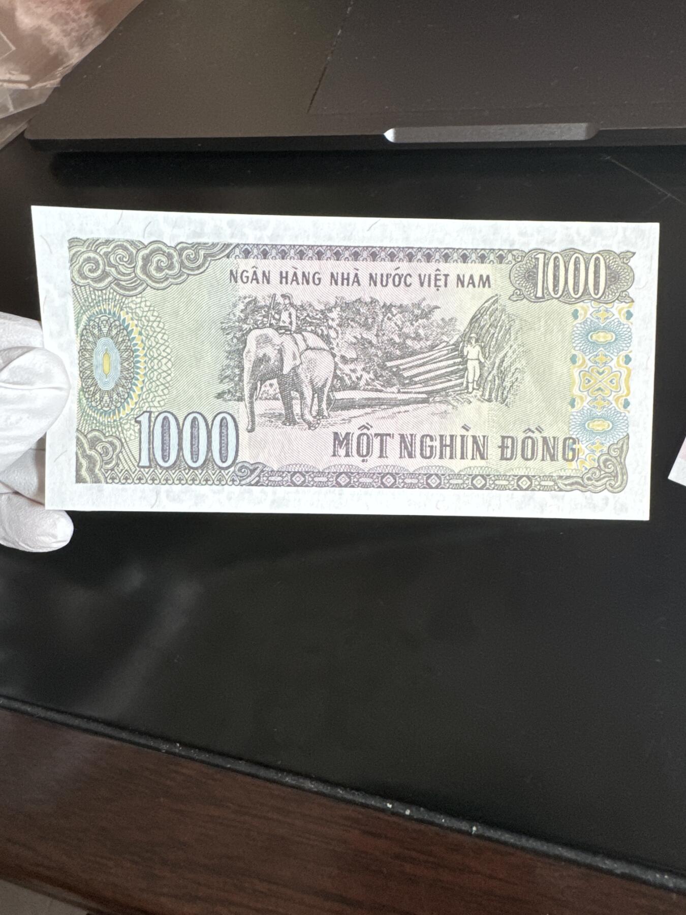 国庆假期快乐🎉正常打包1天发货哦～ 越南1000盾