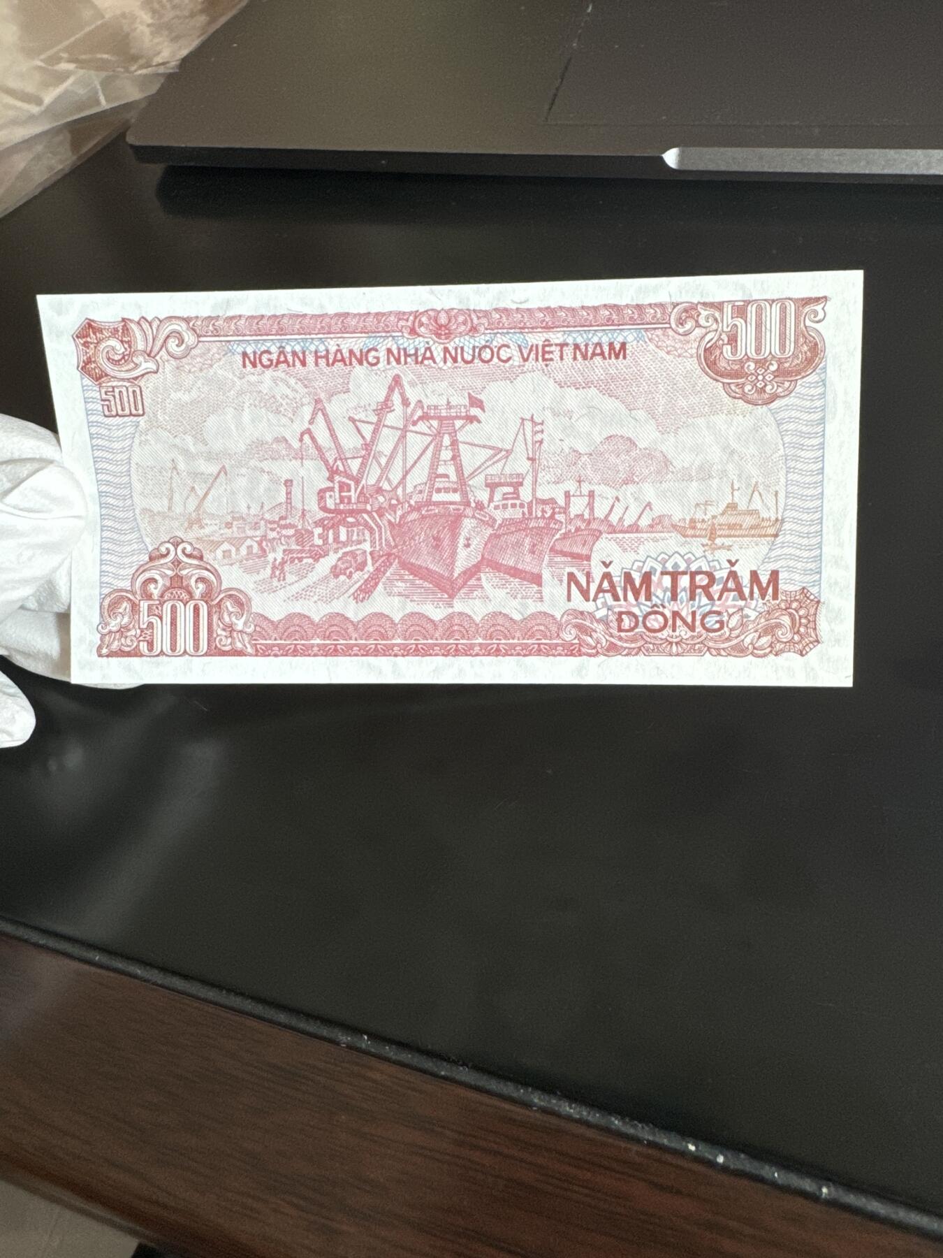 国庆假期快乐🎉正常打包1天发货哦～ 越南500盾