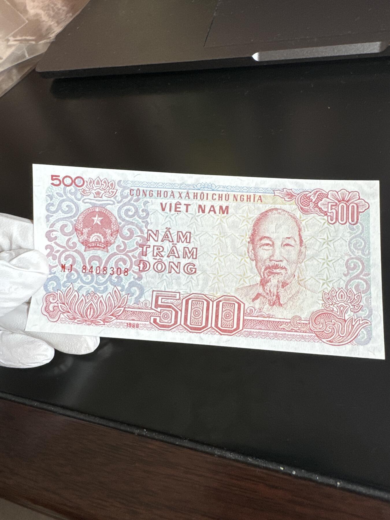 国庆假期快乐🎉正常打包1天发货哦～ 越南500盾