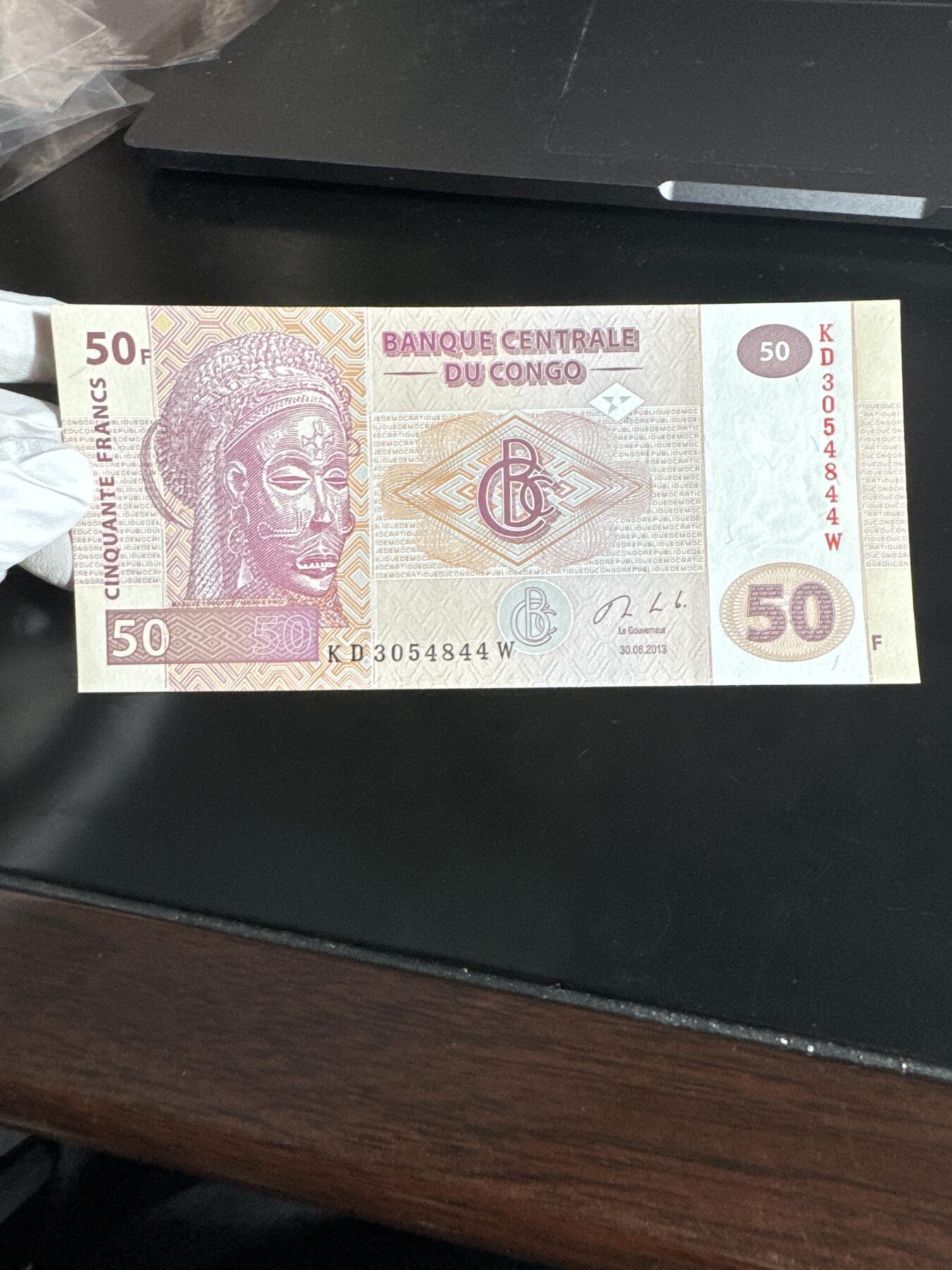 国庆假期快乐🎉正常打包1天发货哦～ 刚果50法郎