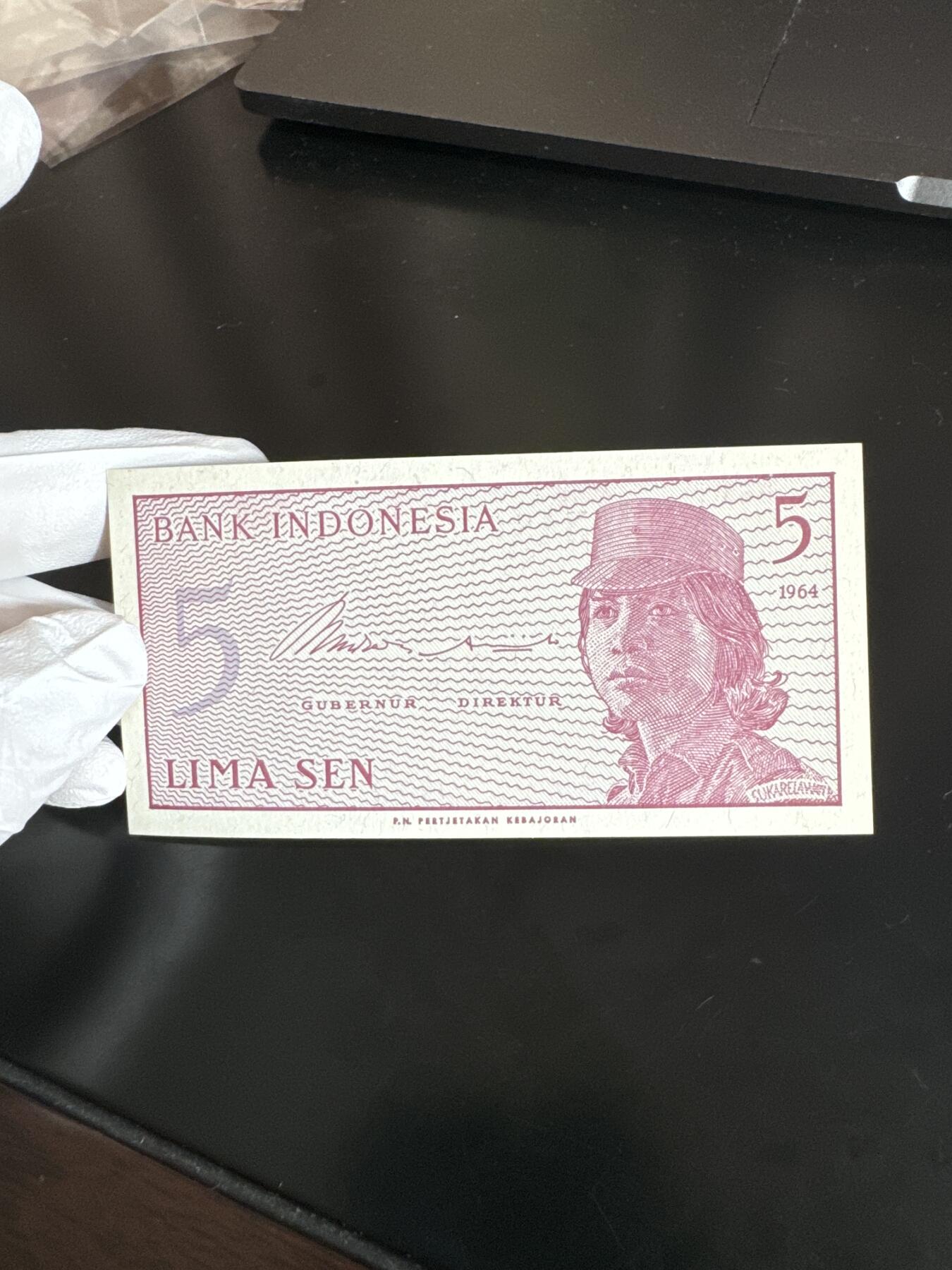 国庆假期快乐🎉正常打包1天发货哦～ 印度尼西亚5卢比