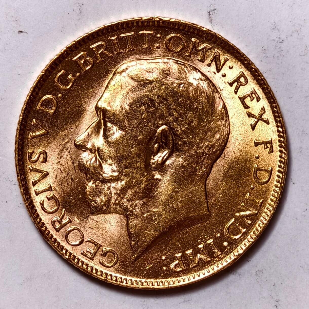 紫瑗钱币——第436期 南非 1927年 乔治五世 马剑 1索维林(磅) 8克 0.917金 UNC