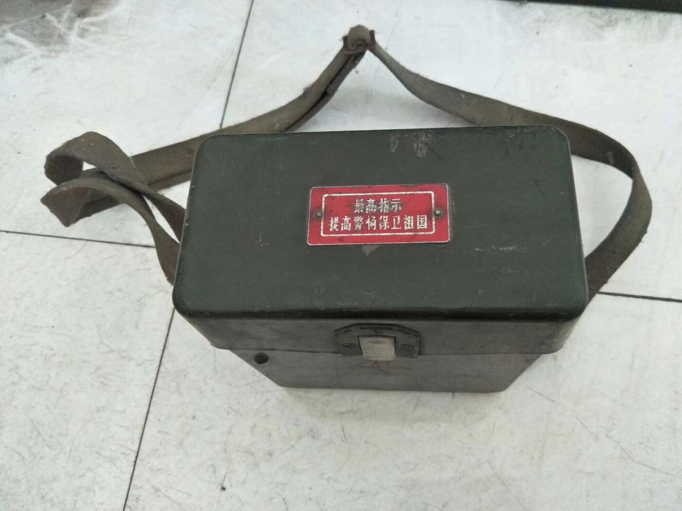 老民俗红色电话机