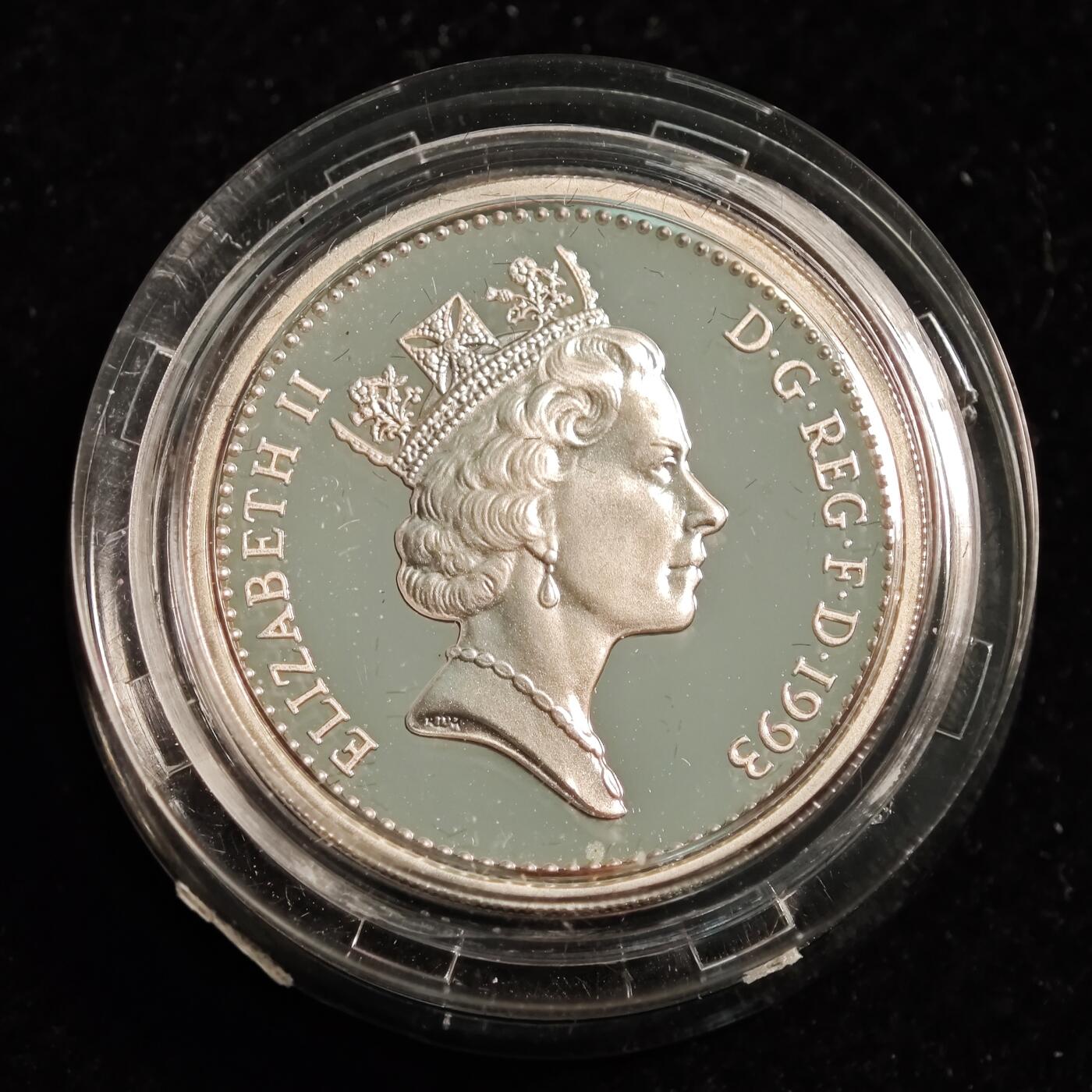 金瓯世界币章小拍第二期 —— 欢度国庆 英国1993年英国纹章1镑精制银币 带盒证