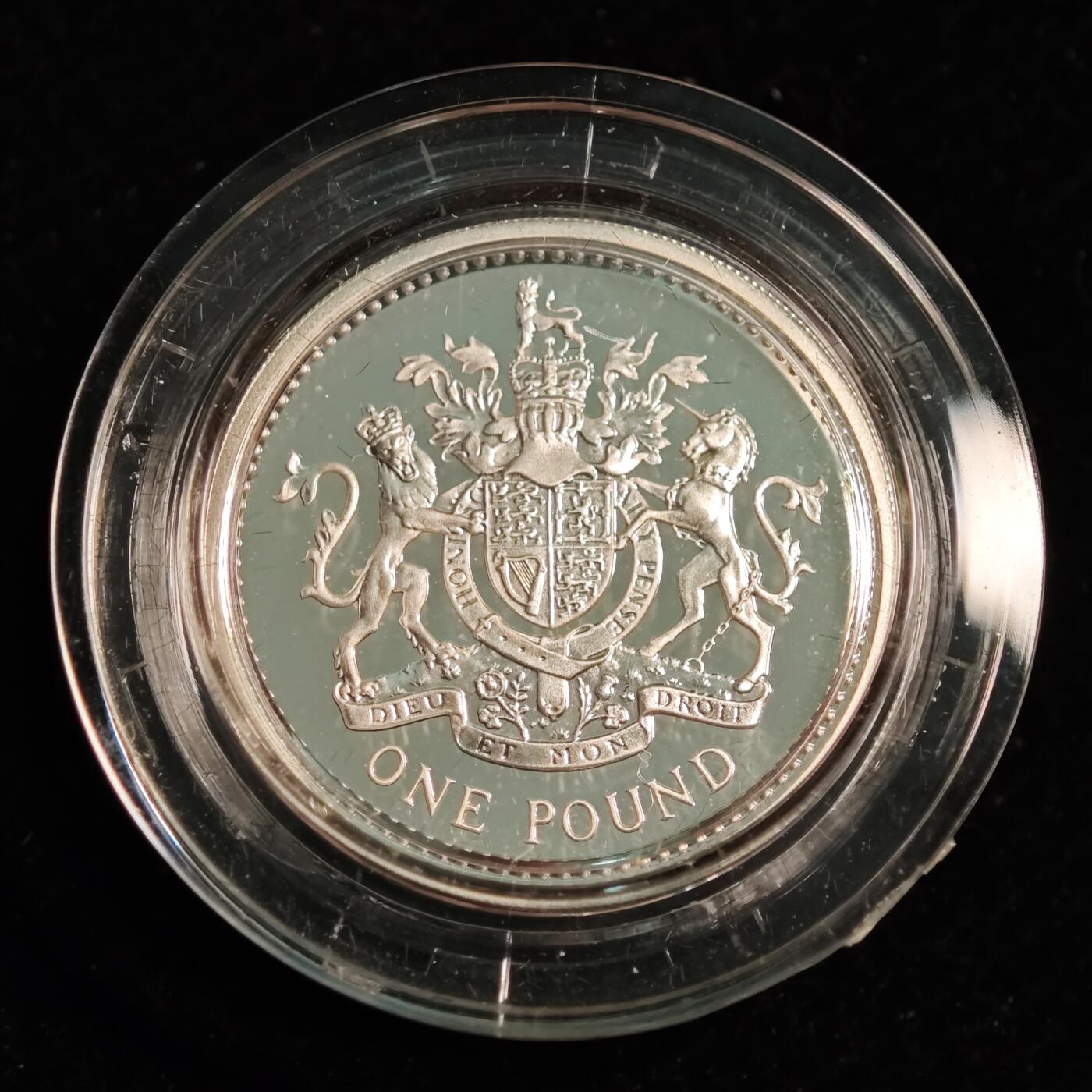 金瓯世界币章小拍第二期 —— 欢度国庆 英国1993年英国纹章1镑精制银币 带盒证