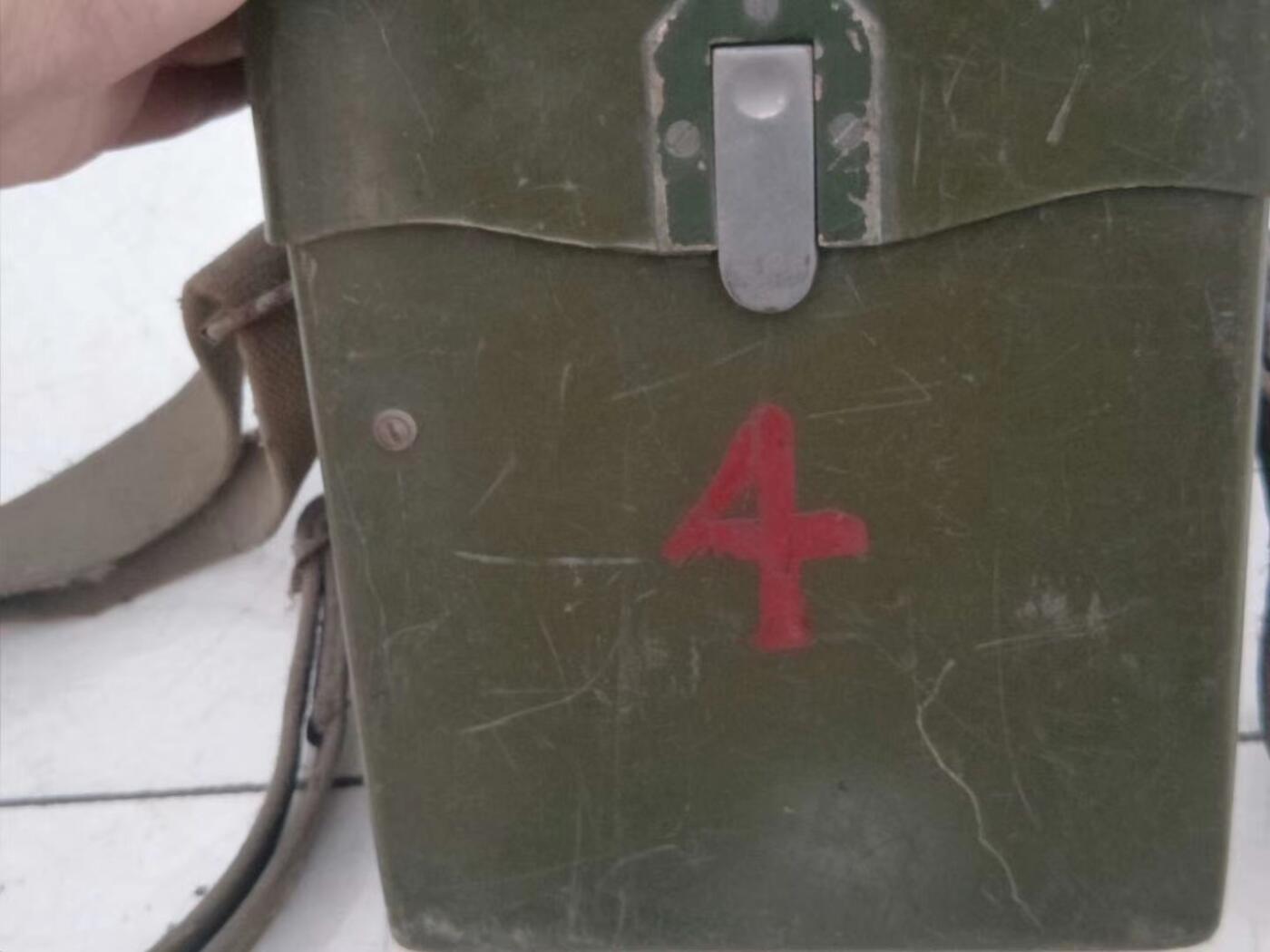 老民俗红色电话机