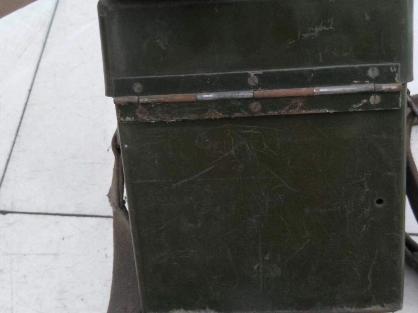 老民俗红色电话机