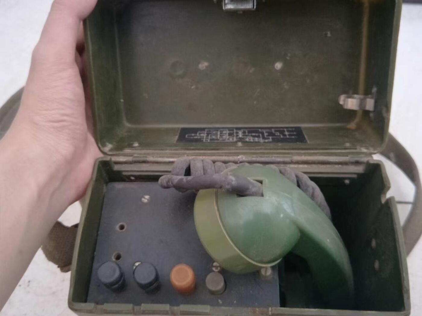 老民俗红色电话机