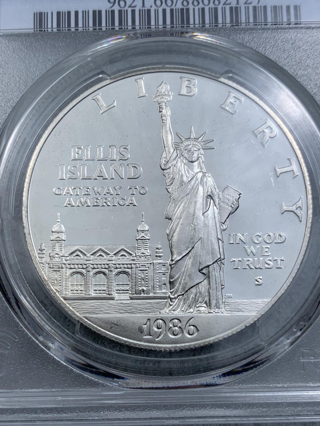 《竞宝斋》第314场 周日，周一，周二  3场连拍 （全场包邮） PCGS PR66DCAM 美国1986年纪念自由女神雕像落成100周年精制高银纪念银币，做工精制，镜面工艺，光度一流，无氧化