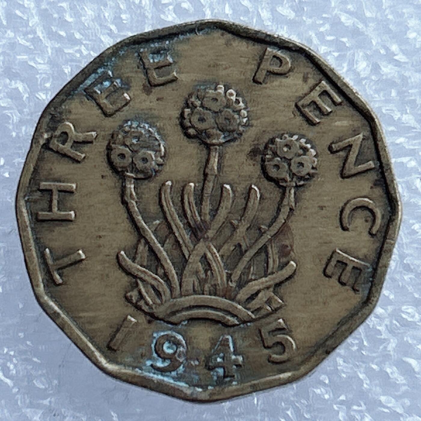 海外回流1元起拍小铺 各国钱币散币场 第17期 英国1945年3便士 乔治六世