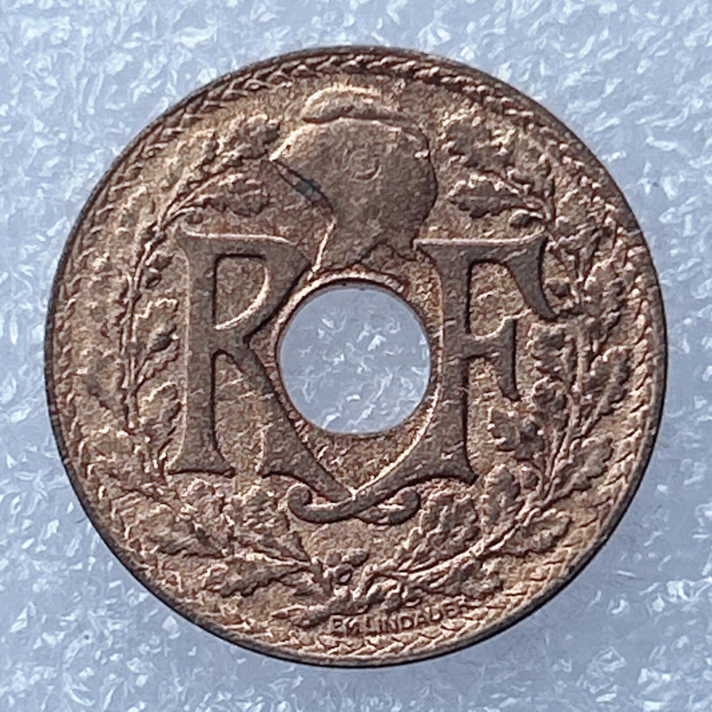 海外回流1元起拍小铺 各国钱币散币场 第17期 法属印度支那1938年1/2分铜币