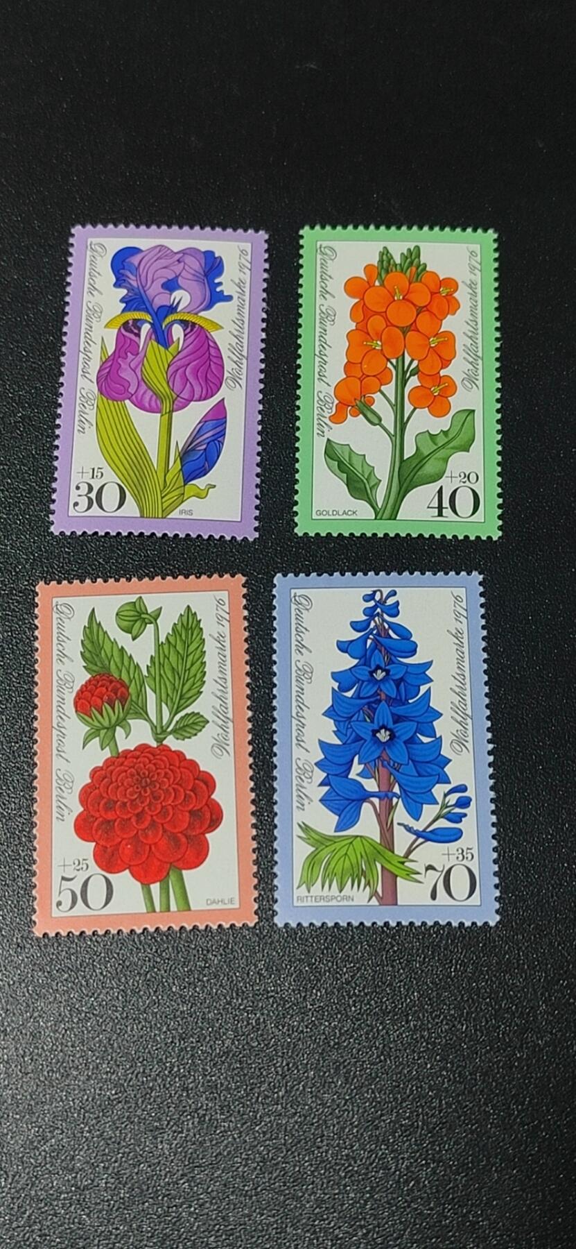 德国邮票专场，都是套票 德国邮票一套，1976年发行，花卉4全，品相如图