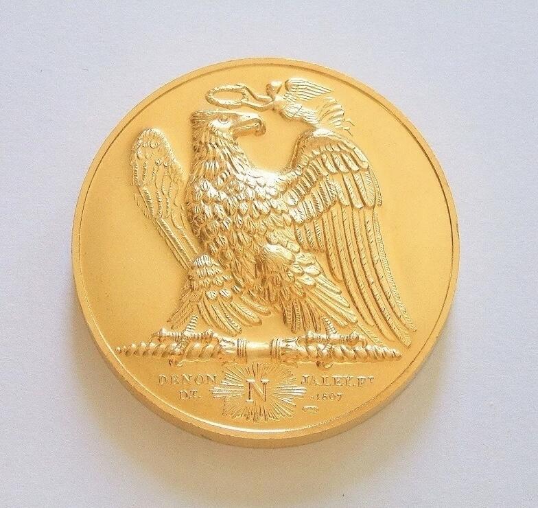 法国纪念1814年 拿破仑战争+雄鹰高浮雕精制大镀金章 40MM