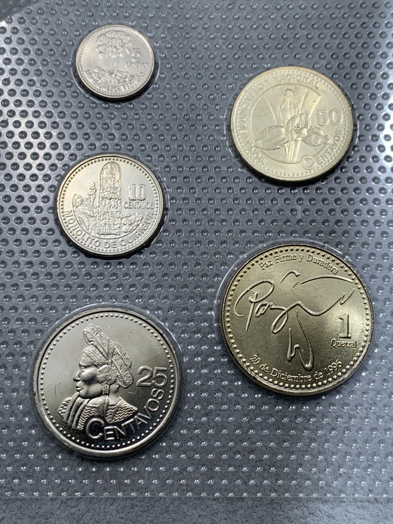 《竞宝斋》第314场 周日，周一，周二  3场连拍 （全场包邮） 危地马拉五枚套纪念币 塑封装