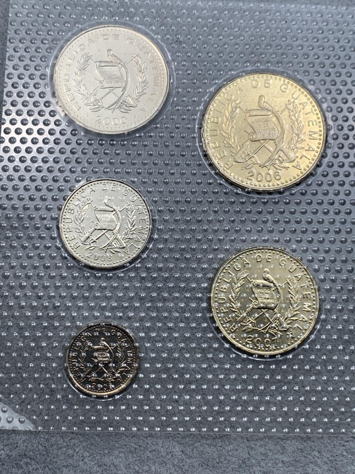 《竞宝斋》第314场 周日，周一，周二  3场连拍 （全场包邮） 危地马拉五枚套纪念币 塑封装