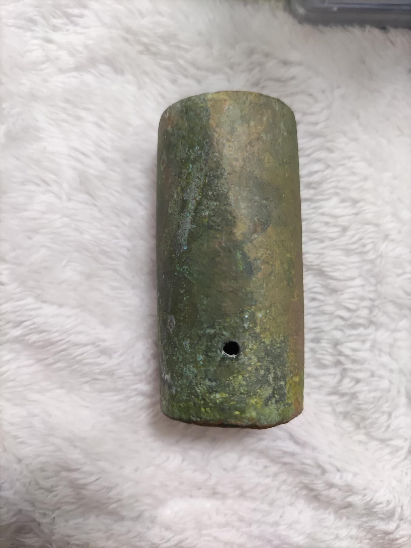 首场保真拍卖 战汉戈蹲