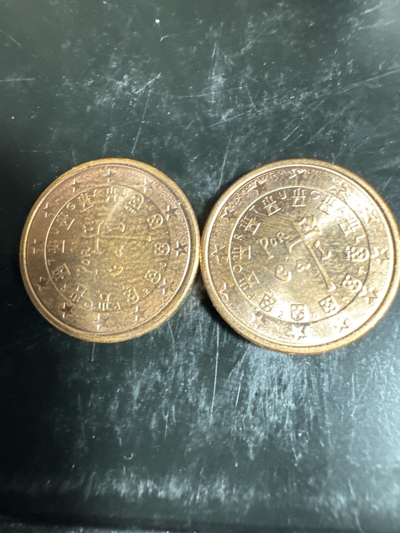 大家国庆快乐～今天还是一天发货哟～ 葡萄牙1欧元（两枚）