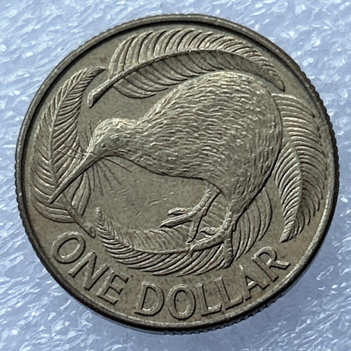 海外回流1元起拍小铺 各国钱币散币场 第17期 新西兰1990年1元几维鸟 好品