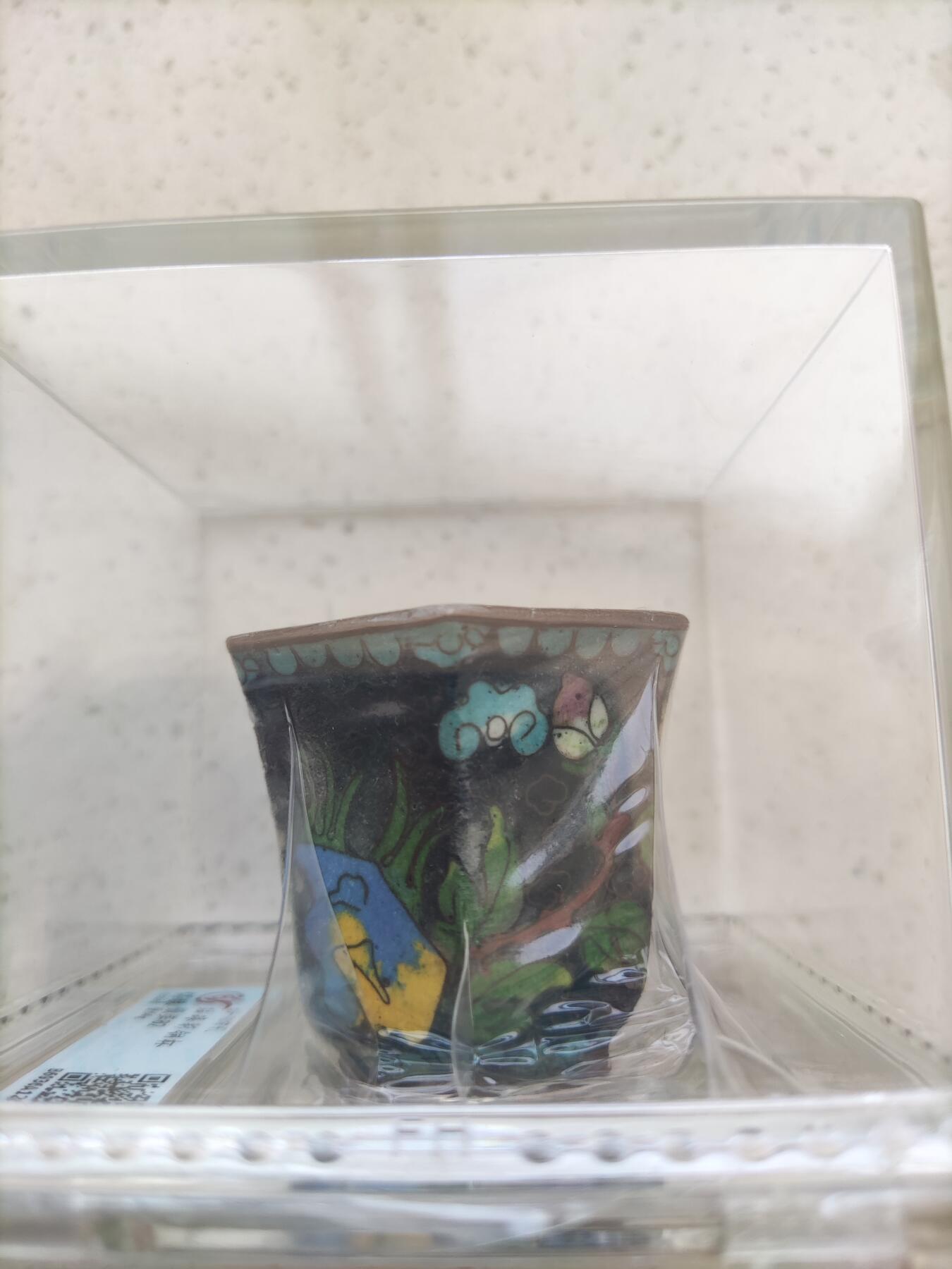 首场保真拍卖 建国初期景泰蓝小盅