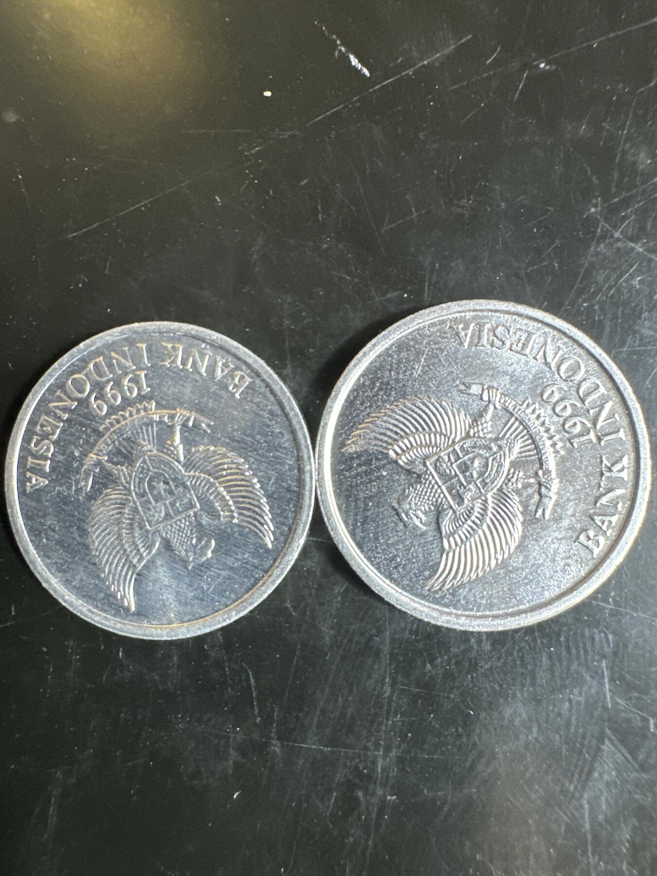 大家国庆快乐～今天还是一天发货哟～ 印度尼西亚50卢比（两枚）