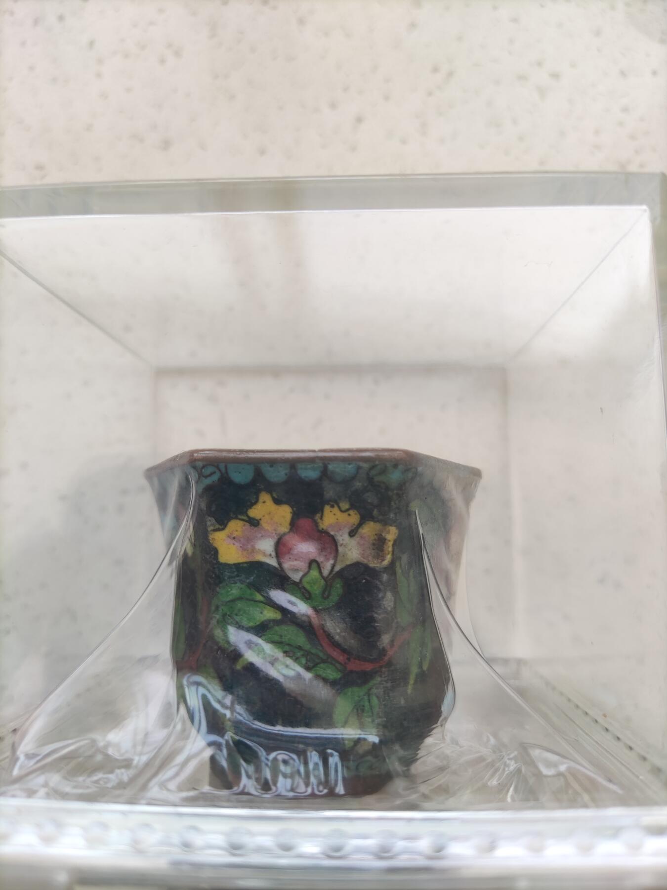 首场保真拍卖 建国初期景泰蓝小盅