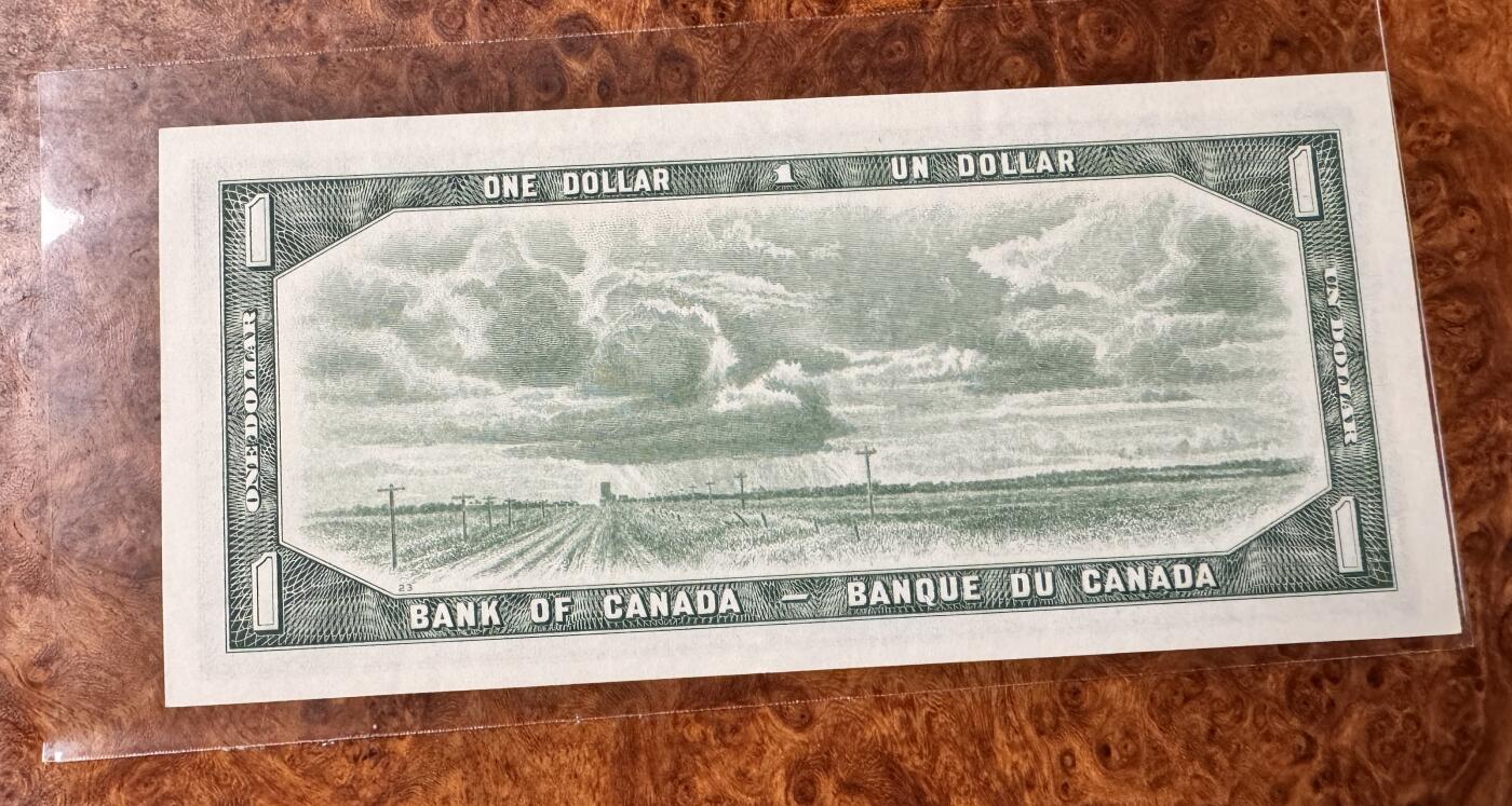 得物收藏 Chase Auction 第32期 - - 外钞、民国钞和人民币混合场！ 1956年加拿大1元，品相如图！