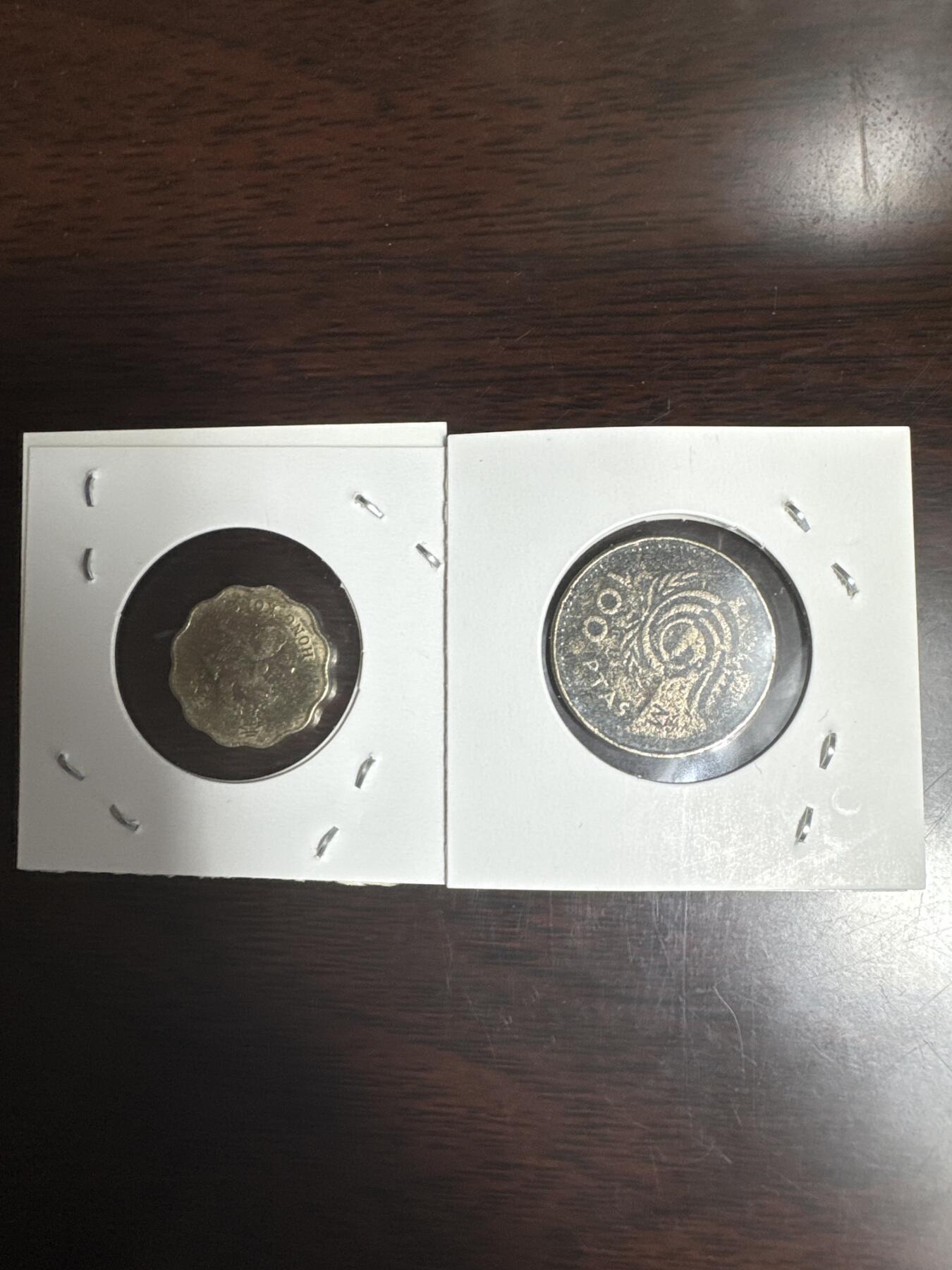 国庆大派送啦～照常发货呦～ 外国钱币（两枚）