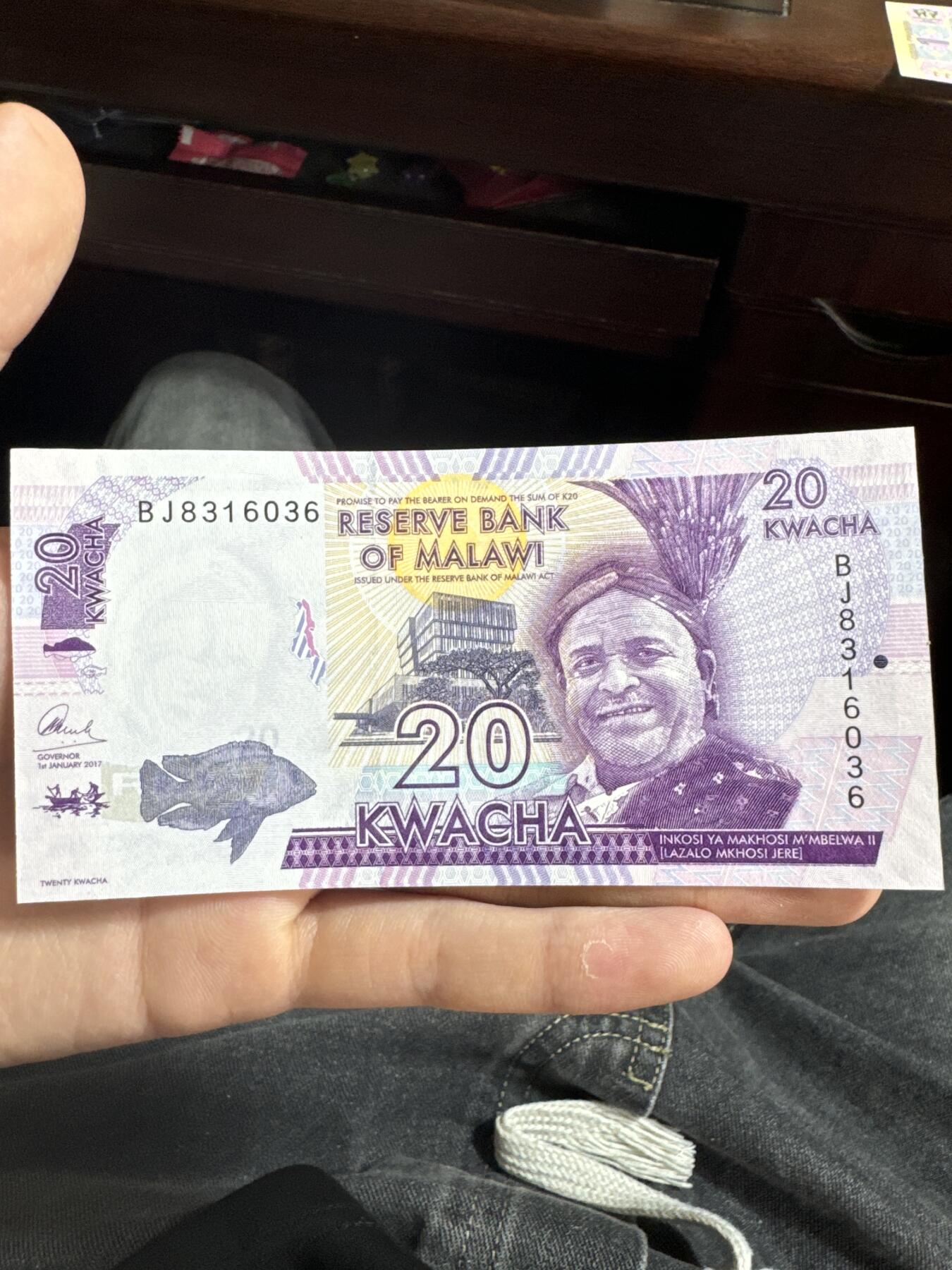 国庆大派送啦～照常发货呦～ 马拉维20克瓦查钞