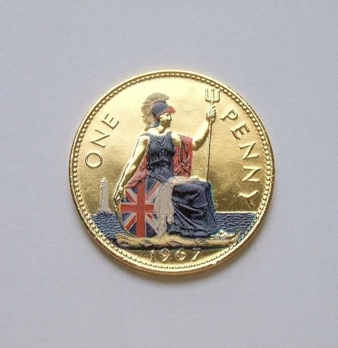 英国1967年 伊丽莎白青年像+海神镀金彩色纪念币 31MM