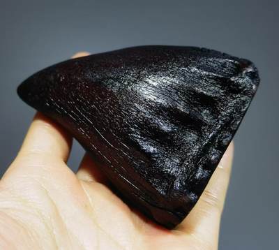 高端文玩小摆件手把件原皮原色，品质高端大气！自然风化纹！尺寸：高7.7cm宽6.5cm厚4.0cm克重：97.3 - 高端文玩小摆件手把件原皮原色，品质高端大气！自然风化纹！尺寸：高7.7cm宽6.5cm厚4.0cm克重：97.3