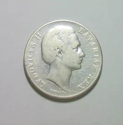 德国巴伐利亚1869年 圣母抱婴1泰勒银币 好品 - 德国巴伐利亚1869年 圣母抱婴1泰勒银币 好品