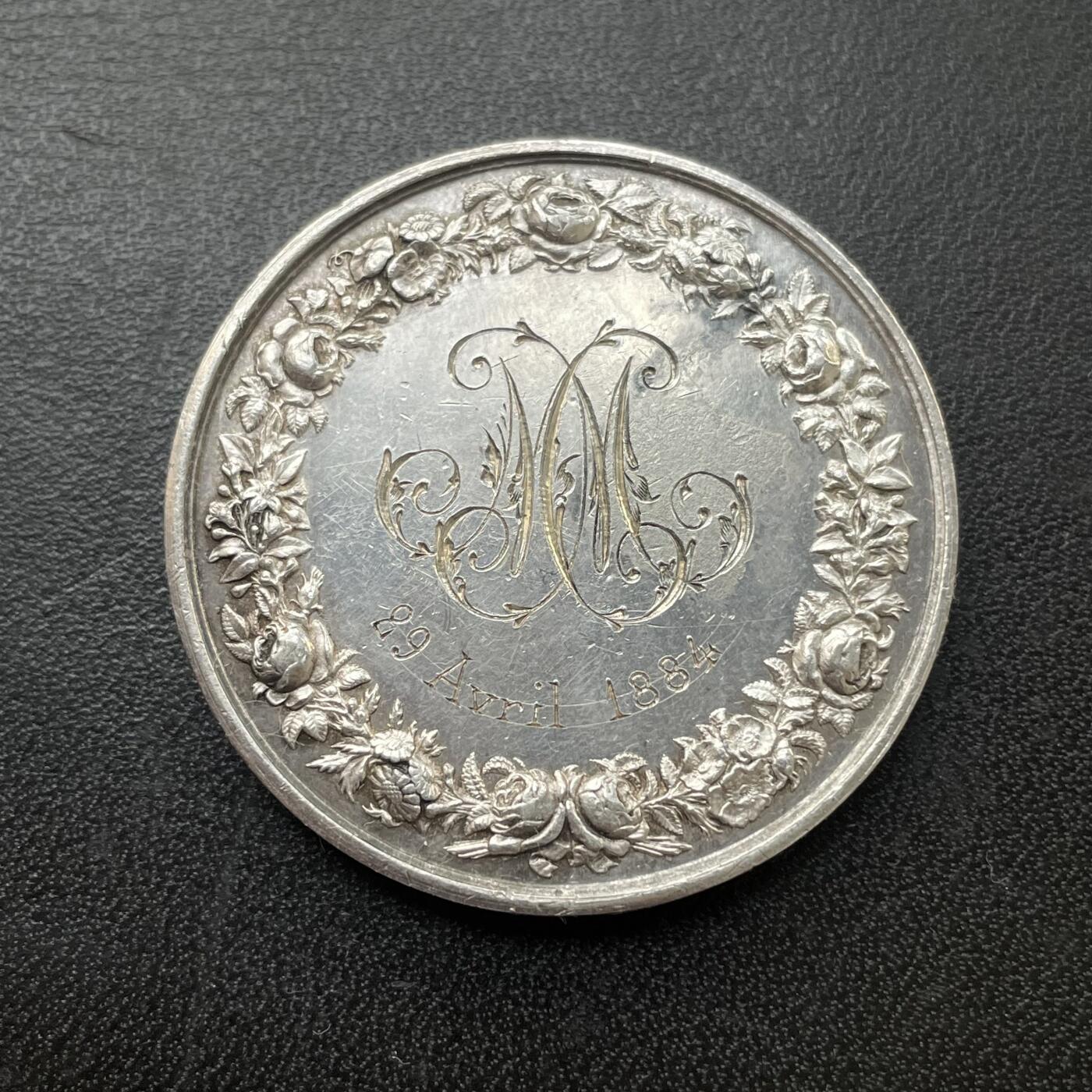 「木头集藏」章牌专场-第48期 1884年法国婚礼银章  直径：37 mm，21.7 g，边铭：丰饶角 ARGENT