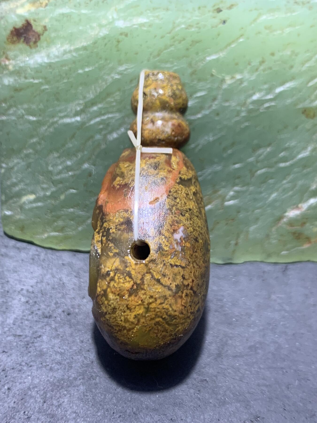 精美亚光草花纹战国红玛瑙手工雕刻灵猴佛头三通一套，